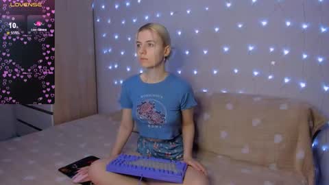 Snapshot of mailin_harrington chatting on 02.16.26 Your kitty online show from 02.16.26