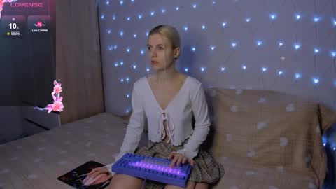 Snapshot of mailin_harrington chatting on 02.21.26 Your kitty online show from 02.21.26