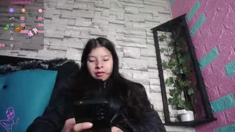 Snapshot of maily_can chatting on 12.15.25 MAILY CAN online show from 12.15.25