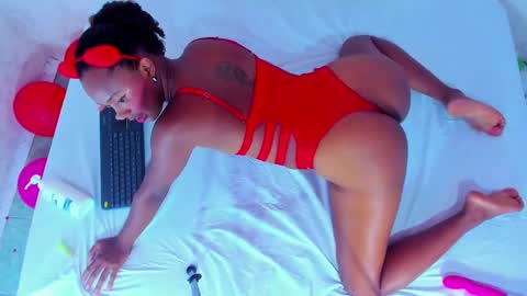 Mailyn online show from 02.14.25