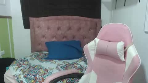 Snapshot of maira_md chatting on 06.11.26 MAIRA online show from 06.11.26