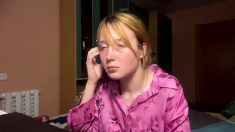 Snapshot of maisawin chatting on 06.05.26 Evie online show from 06.05.26