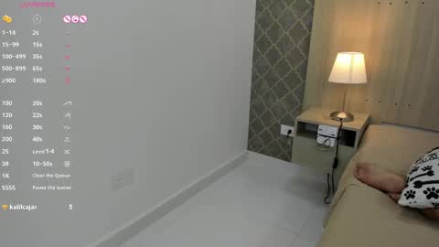 Snapshot of maite_jhon chatting on 02.17.25 online show from 02.17.25