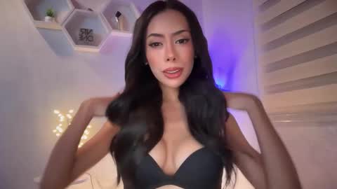 Snapshot of majesticfrancine chatting on 01.19.26 Lovely online show from 01.19.26