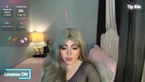 majestydannaxx online show from 12.22.25