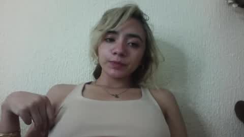 majo_gomezz online show from 11.06.25