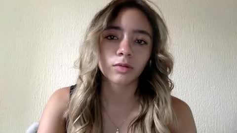 majo_gomezz online show from 03.17.26