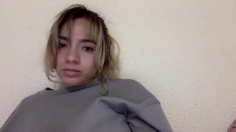 majo_gomezz online show from 04.16.26