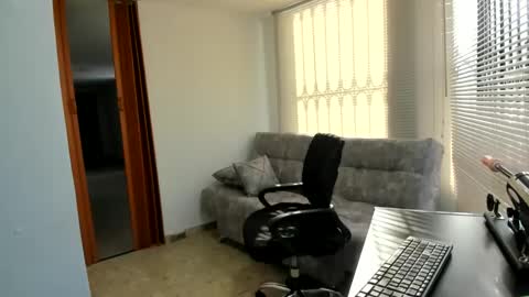 Snapshot of majo_soussa chatting on 01.11.25 Majo Soussa online show from 01.11.25