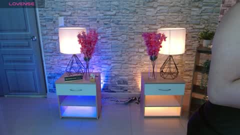 Makarena  online show from 04.12.26