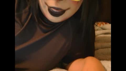 Makayla online show from 10.26.25