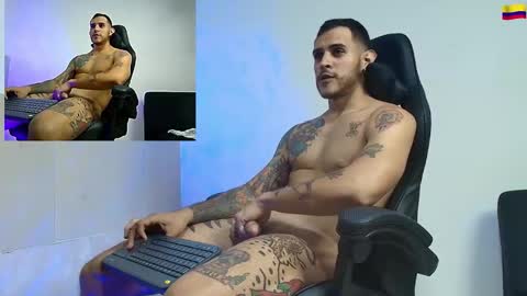 Snapshot of make_manson chatting on 10.08.25 Make online show from 10.08.25