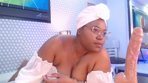 makena online show from 01.23.25