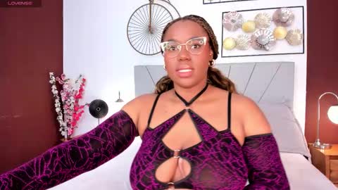 makena online show from 11.26.25