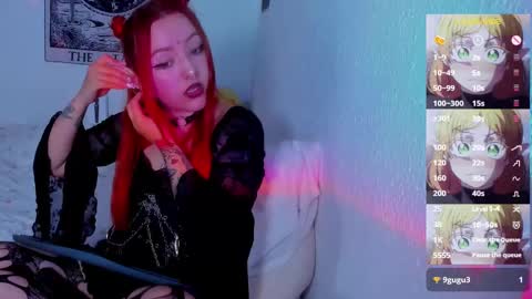 Snapshot of makii_33 chatting on 03.09.25 ...  ... online show from 03.09.25