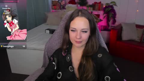 Snapshot of makima_lee chatting on 12.27.24 Makima online show from 12.27.24