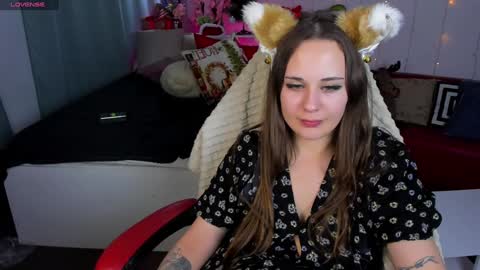 Snapshot of makima_lee chatting on 01.06.25 Makima online show from 01.06.25