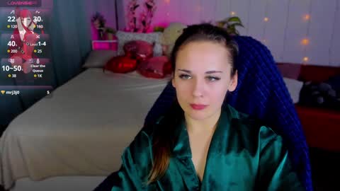 Snapshot of makima_lee chatting on 02.08.25 Makima online show from 02.08.25
