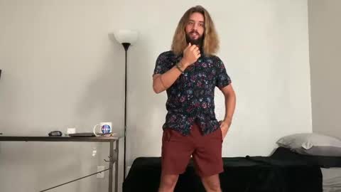 Mack  Makingmoans Twitter online show from 11.15.25