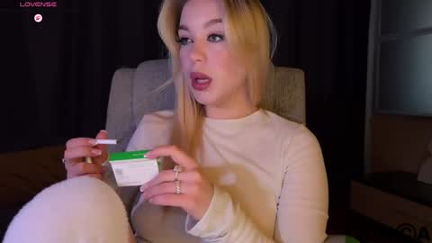 maksisisia online show from 04.19.26