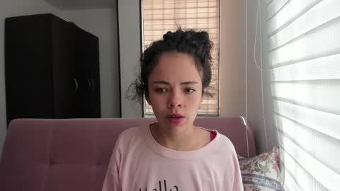 Snapshot of mal_norma chatting on 01.04.25 Mal Norma online show from 01.04.25