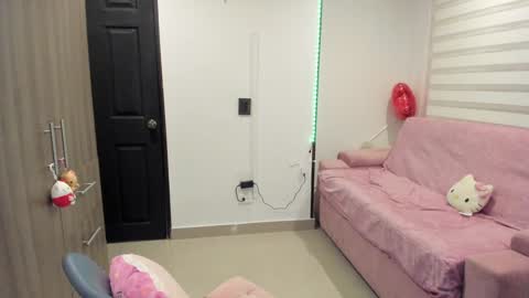 Snapshot of mal_norma chatting on 02.04.25 Mal Norma online show from 02.04.25