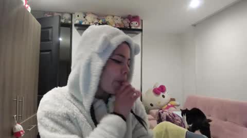 Snapshot of mal_norma chatting on 11.01.25 Mal Norma online show from 11.01.25