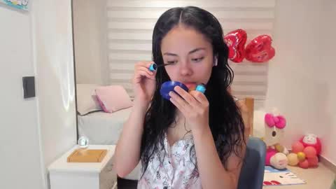 Snapshot of mal_norma chatting on 12.14.25 Mal Norma online show from 12.14.25