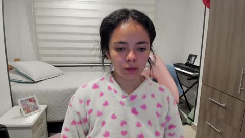 Snapshot of mal_norma chatting on 04.25.26 Mal Norma online show from 04.25.26