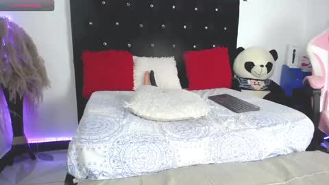 Snapshot of maleja_22_ chatting on 12.02.24 Maleja online show from 12.02.24