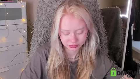 Malena online show from 10.14.25