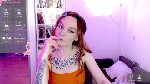 Snapshot of mali_sia chatting on 02.09.25 Mischelle online show from 02.09.25