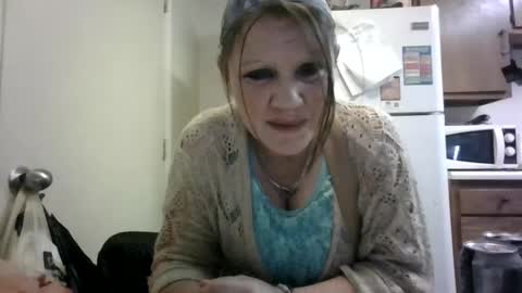 Snapshot of malinda702 chatting on 03.04.25 malinda702 online show from 03.04.25