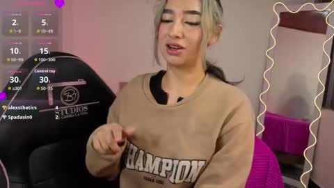 Malory  online show from 11.07.25