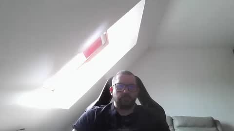 Snapshot of malou2927 chatting on 05.19.26 breton online show from 05.19.26