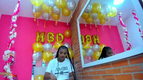 Snapshot of malu_horny_69 chatting on 12.06.24 Melanie online show from 12.06.24