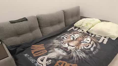 Snapshot of mammyboss11 chatting on 01.12.25 Caroline online show from 01.12.25