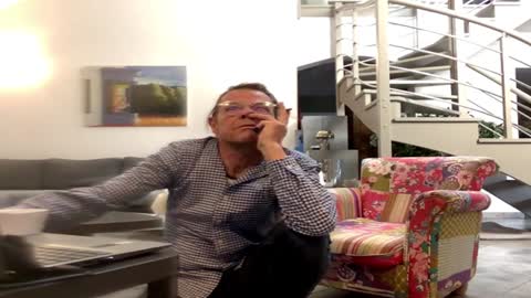 Snapshot of man38110 chatting on 01.04.25 man38110 online show from 01.04.25