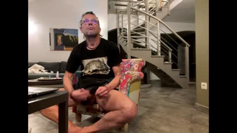 Snapshot of man38110 chatting on 01.07.25 man38110 online show from 01.07.25