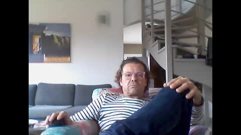 Snapshot of man38110 chatting on 01.09.25 man38110 online show from 01.09.25