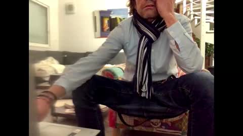 Snapshot of man38110 chatting on 02.14.25 man38110 online show from 02.14.25