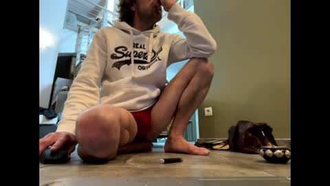 Snapshot of man38110 chatting on 02.15.25 man38110 online show from 02.15.25