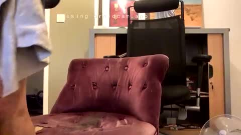 Snapshot of man38110 chatting on 10.03.25 man38110 online show from 10.03.25