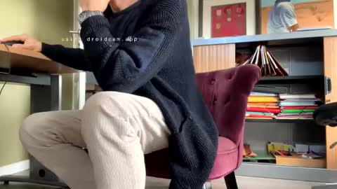 Snapshot of man38110 chatting on 10.05.25 man38110 online show from 10.05.25