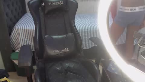 man_san11 online show from 01.21.25