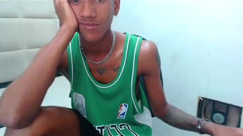 man_san11 online show from 02.15.25