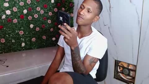 man_san11 online show from 11.13.25