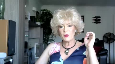 Snapshot of mandy_eyecandy chatting on 02.14.26 Mandy EyeCandy online show from 02.14.26