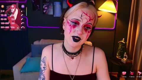 Luna online show from 12.22.25