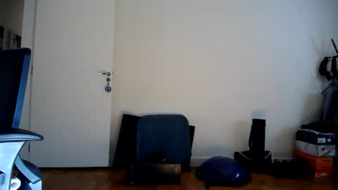 mane_995483 online show from 08.08.26